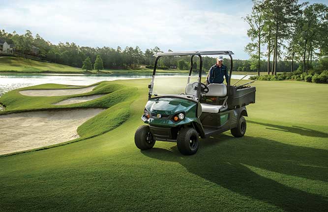 CushmanHaulerPRO_Lifestyle1R-feature