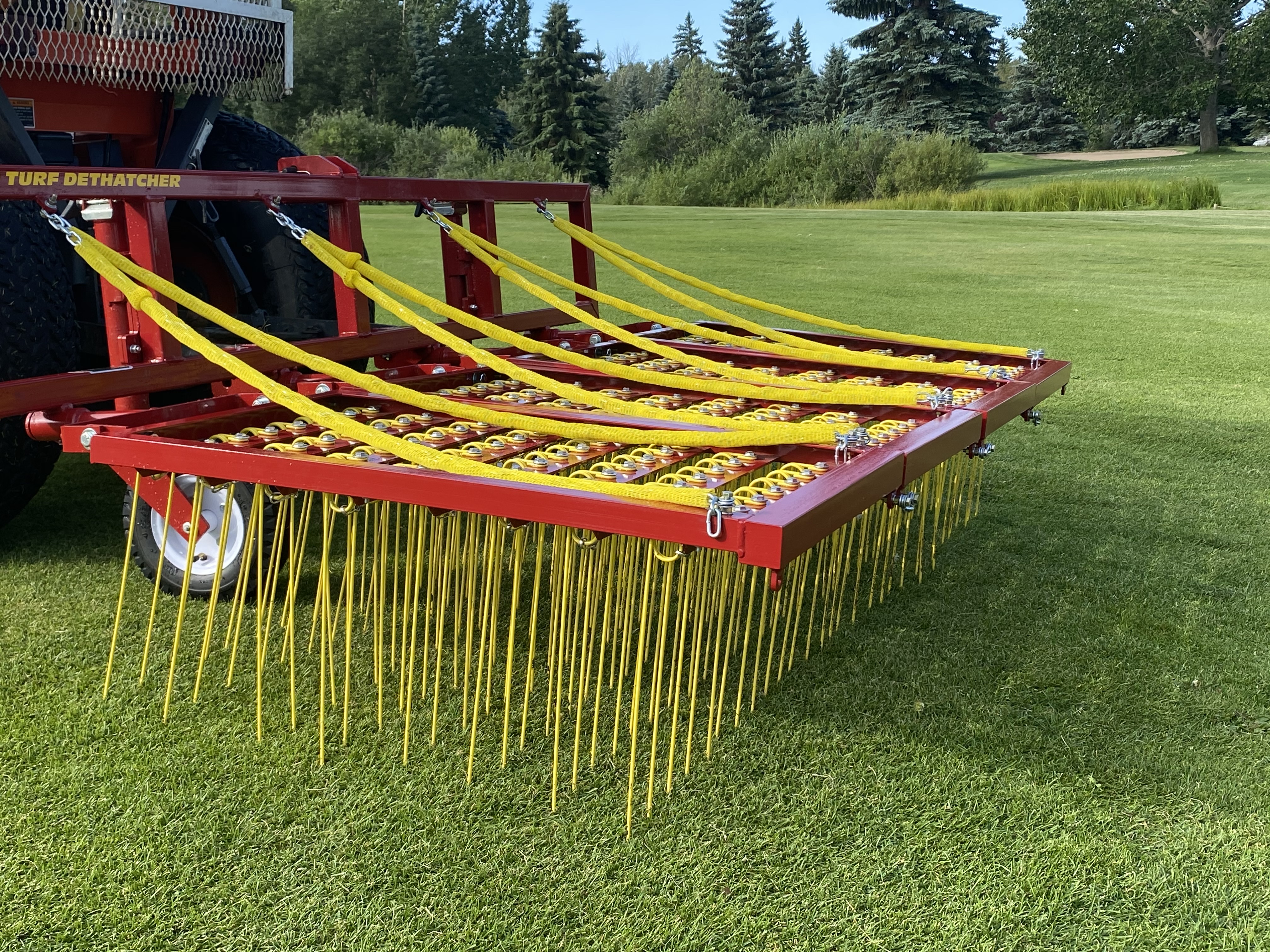 FDS 9200 Turf Dethatcher (Photo: Wood Bay Turf Technologies)