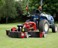 Verti-Cut Flex 2000 (Photo: Redexim)